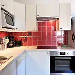 Duplex Avec Piscine, 3 Pieces Cabine, 6 Couchages, Terrasses Et Parking Proche - - Fr-1-251-536 * Le Lavandou