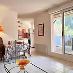 Apartment Duplex Avec Piscine, 3 Pieces Cabine, 6 Couchages, Terrasses Et Parking Proche - - Fr-1-251-536