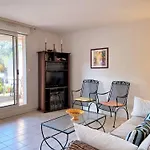 Duplex Avec Piscine, 3 Pieces Cabine, 6 Couchages, Terrasses Et Parking Proche - - Fr-1-251-536 Le Lavandou