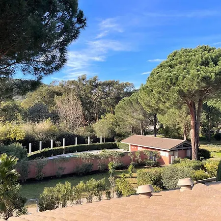 Apartmán Duplex Avec Piscine, 3 Pieces Cabine, 6 Couchages, Terrasses Et Parking Proche - - Fr-1-251-536 Le Lavandou