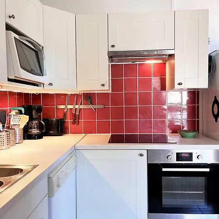 Duplex Avec Piscine, 3 Pièces Cabine, 6 Couchages, Terrasses Et Parking Proche - - Fr-1-251-536 * Le Lavandou