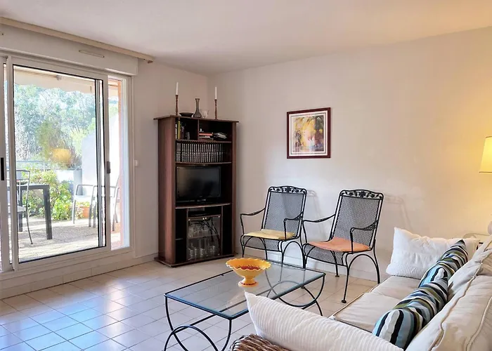 Duplex Avec Piscine, 3 Pieces Cabine, 6 Couchages, Terrasses Et Parking Proche - - Fr-1-251-536 Le Lavandou